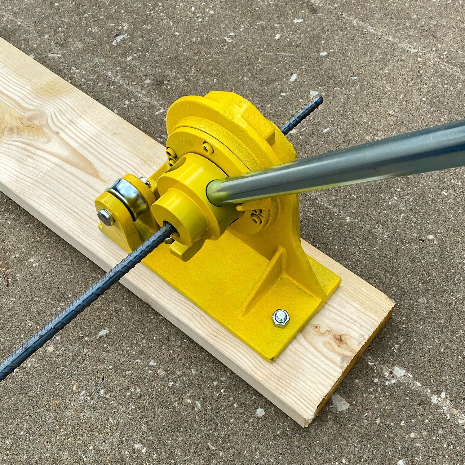Kraft Tool GG725 66″ Rebar Cutter/Bender Fashion