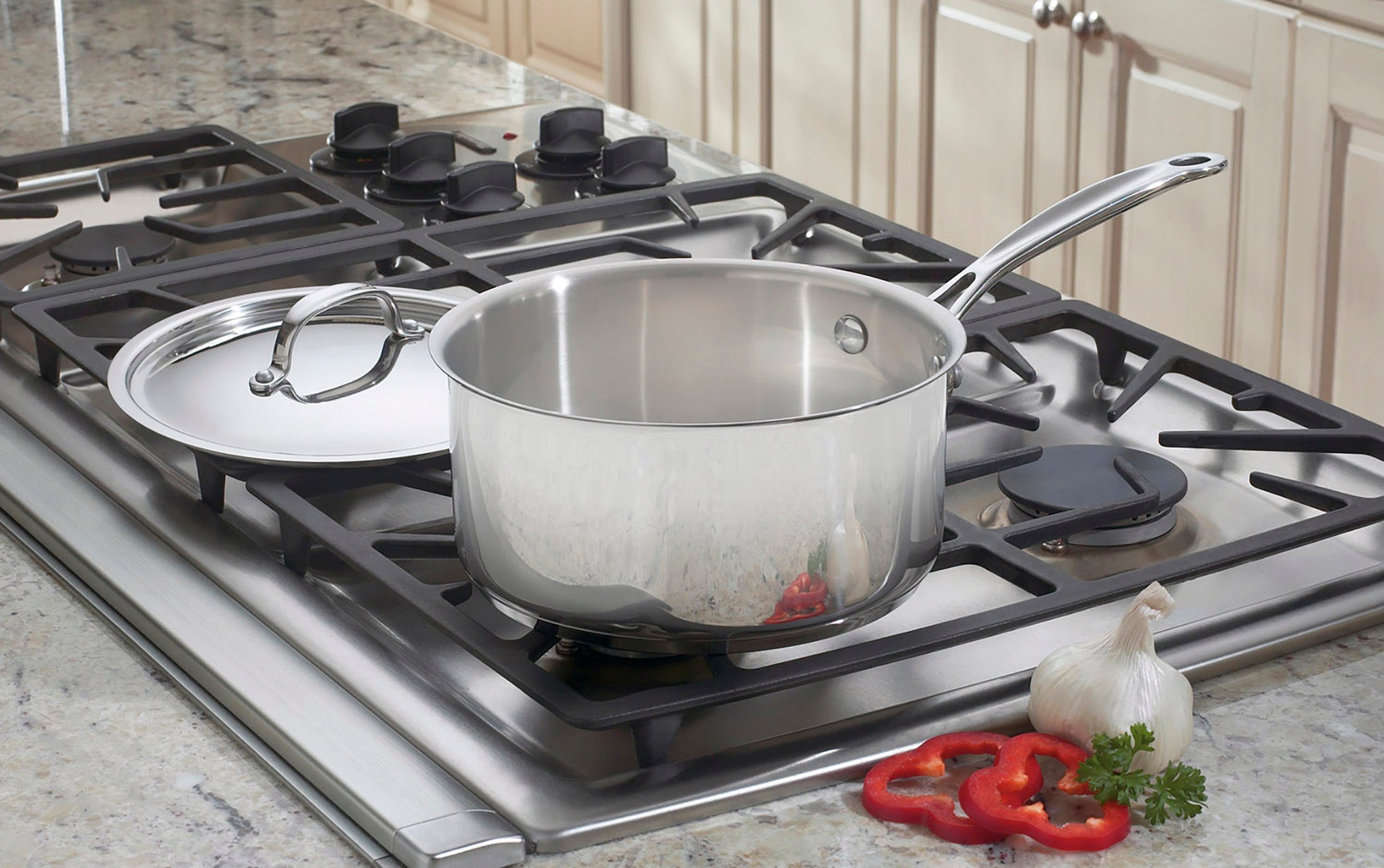Cuisinart Chef’s Classic Stainless 3 Qt. Cook and Pour Saucepan w/Cover Online Hot Sale