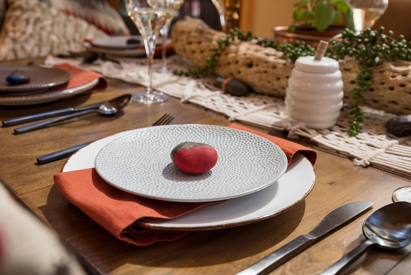 D&V Salt Serena Coupe Plate, 10.75-Inch, Set of 4, White Hot on Sale