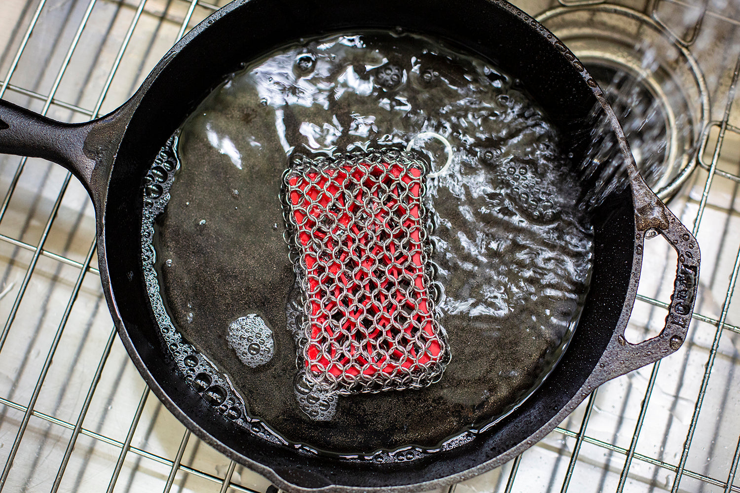 Lodge Chainmail Scrubbing Pad, Red Online Hot Sale