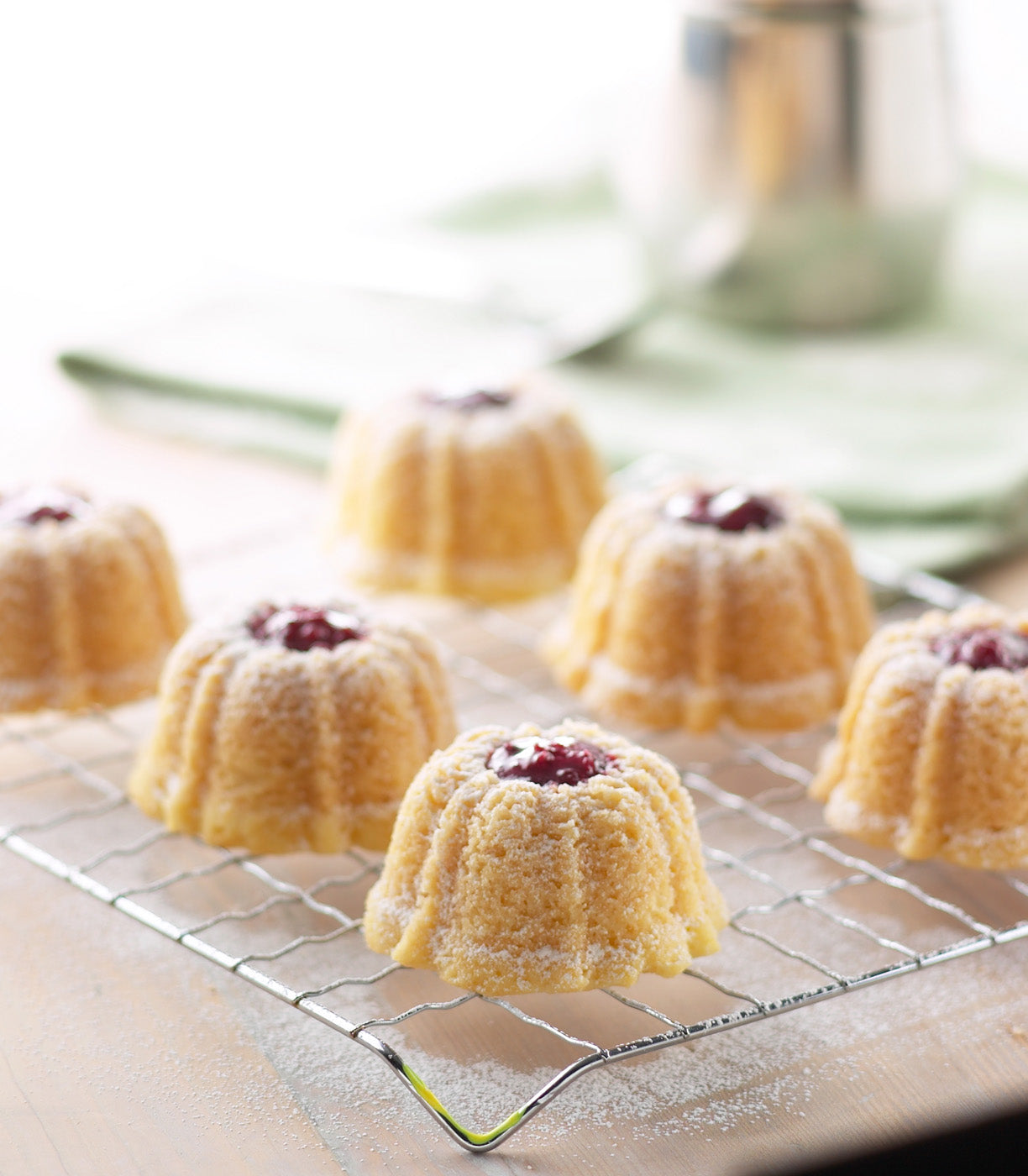 Nordic Ware Pro Cast Aluminum Bundt Brownie Pan Online now