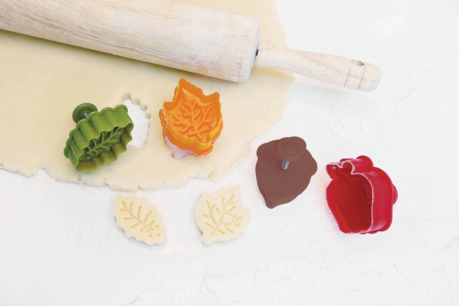 Talisman Designs Plunger Style Pie Crust Cutters, Fall Design, 4-Piece Set Hot on Sale
